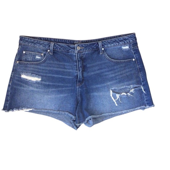 Time and Tru High Rise Distressed Denim Shorts Size 20 - Picture 1 of 6
